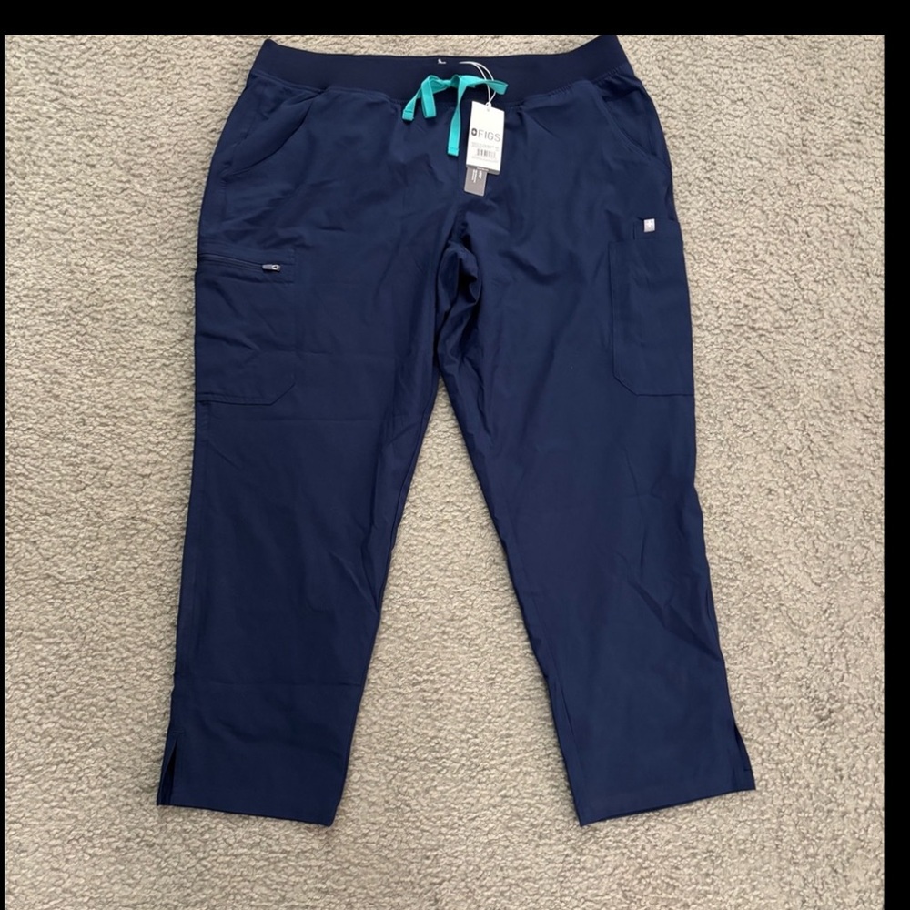 XXL/P FIGS navy blue FreeX Scrub pants NWT